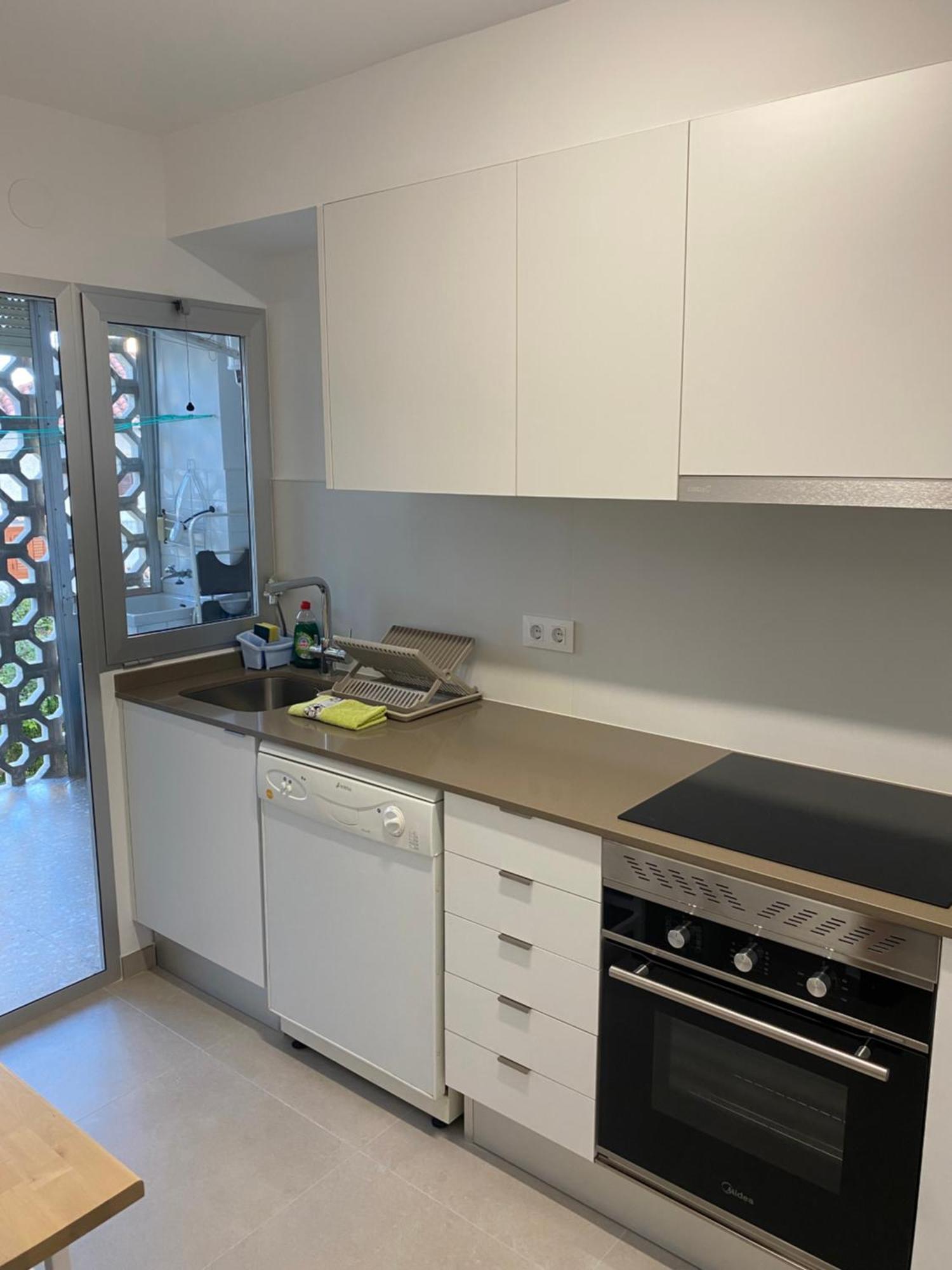 Large Apartment With Sea Views ซูเอกา ภายนอก รูปภาพ